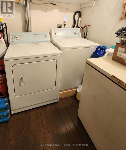 2482 Cobbinshaw Circle, Mississauga, ON - Indoor Photo Showing Laundry Room