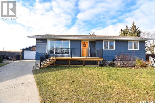 34 Howard Crescent, Lanigan, SK - Outdoor With Deck Patio Veranda