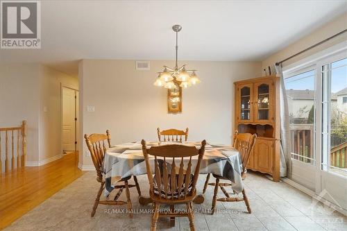 9 Pebblemill Lane, Russell, ON - Indoor Photo Showing Dining Room