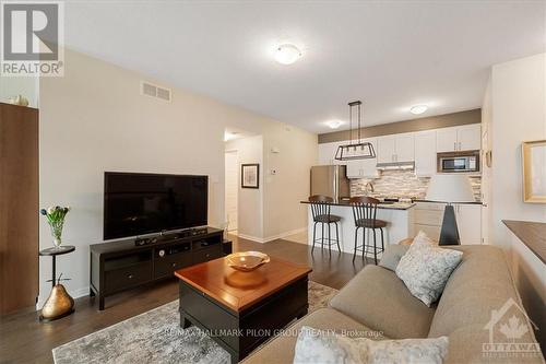 C - 365 Haliburton Heights, Ottawa, ON - Indoor Photo Showing Living Room