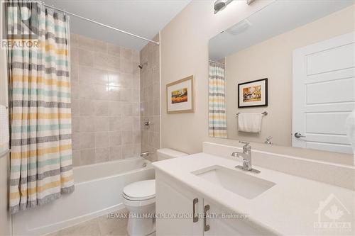 C - 365 Haliburton Heights, Ottawa, ON - Indoor Photo Showing Bathroom