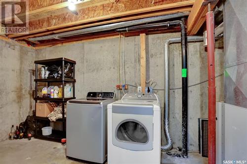 4950 Marigold Drive, Regina, SK - Indoor Photo Showing Laundry Room