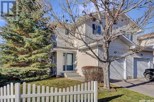 4950 Marigold Drive, Regina, SK - Outdoor