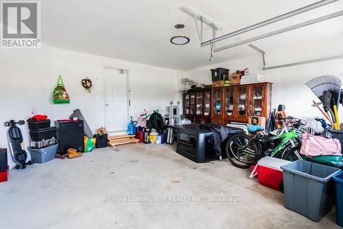 1574 Marina Drive, Fort Erie, ON - Indoor Photo Showing Garage