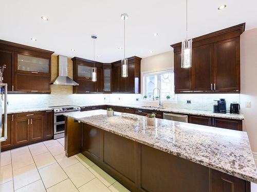 Kitchen - 292 Alice-Carrière Street, Beaconsfield, QC - Indoor Photo Showing Kitchen With Upgraded Kitchen