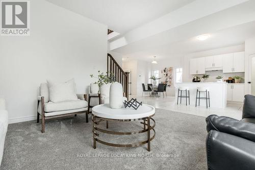 111 Plewes Drive, Collingwood, ON - Indoor Photo Showing Living Room