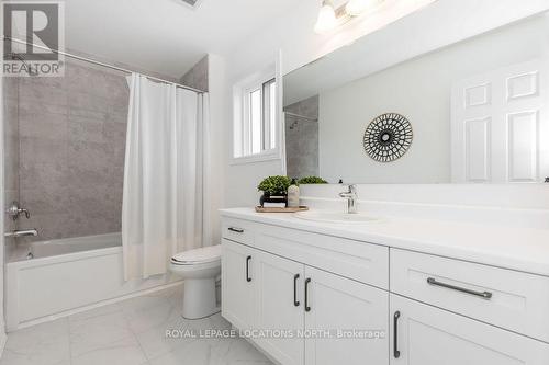 111 Plewes Drive, Collingwood, ON - Indoor Photo Showing Bathroom