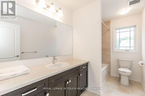 2 Rowland Street, Collingwood, ON - Indoor Photo Showing Bathroom