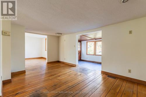 26 Auditorium Circle, Grimsby, ON - Indoor Photo Showing Other Room