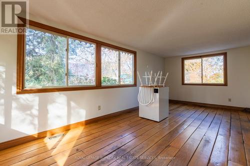 26 Auditorium Circle, Grimsby, ON - Indoor Photo Showing Other Room