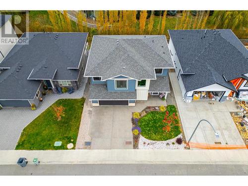 2714 Beachmount Crescent, Kamloops, BC - Outdoor