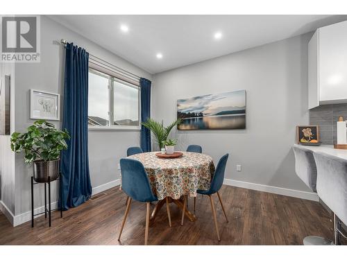 2714 Beachmount Crescent, Kamloops, BC - Indoor Photo Showing Dining Room