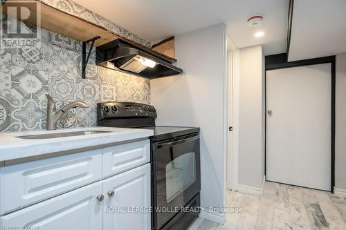 197 Palmer Avenue, Kitchener, ON - Indoor Photo Showing Kitchen