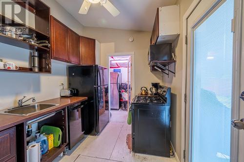 4085 Yellowhead Highway, Kamloops, BC - Indoor Photo Showing Kitchen