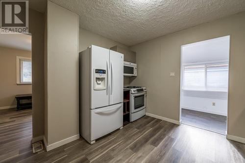 4085 Yellowhead Highway, Kamloops, BC - Indoor