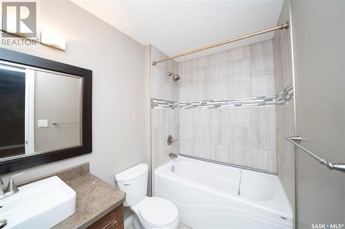 1361 Kent Street, Regina, SK - Indoor Photo Showing Bathroom