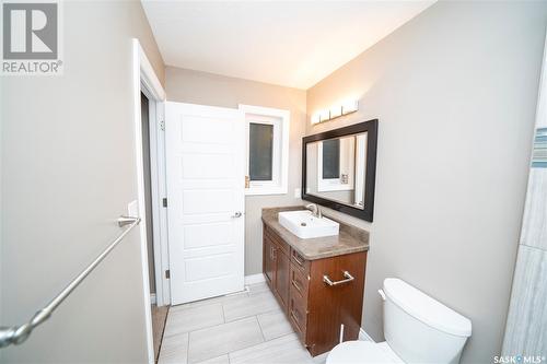 1361 Kent Street, Regina, SK - Indoor Photo Showing Bathroom