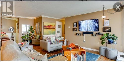 1603 - 323 Colborne Street, London, ON - Indoor Photo Showing Living Room