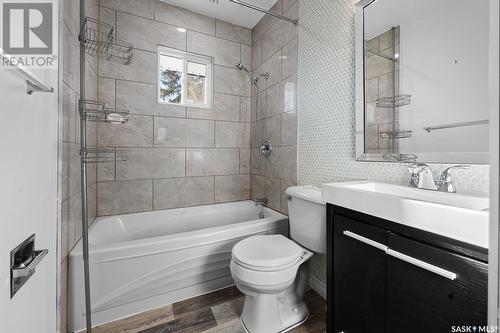 1419 Dover Avenue, Regina, SK - Indoor Photo Showing Bathroom