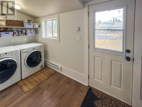 218 13Th Avenue S, Cranbrook, BC - Indoor Photo Showing Laundry Room