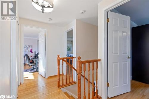 Hall featuring light wood-type flooring - 2604 Homelands Drive, Mississauga, ON - Indoor Photo Showing Other Room