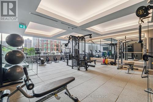 2601 - 200 Cumberland Street, Toronto, ON - Indoor