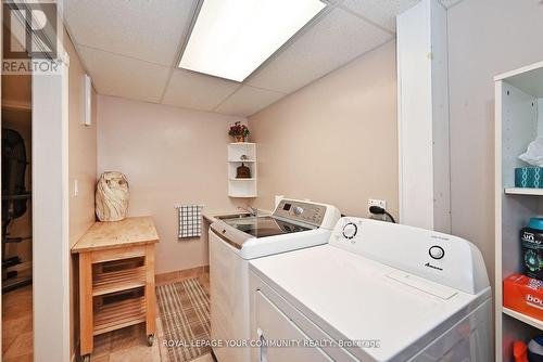 94 Monterey Road, Vaughan, ON - Indoor Photo Showing Laundry Room