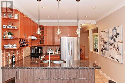 94 Monterey Road, Vaughan, ON - Indoor Photo Showing Kitchen With Upgraded Kitchen