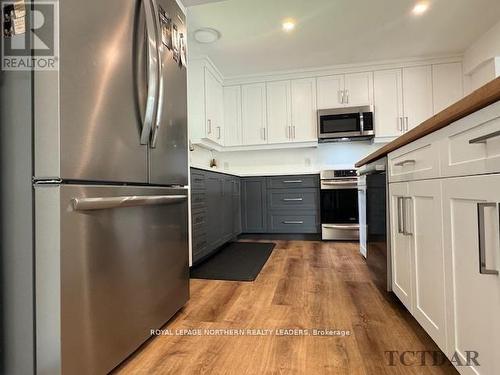 167 Claimpost Trail, Timmins, ON - Indoor Photo Showing Kitchen