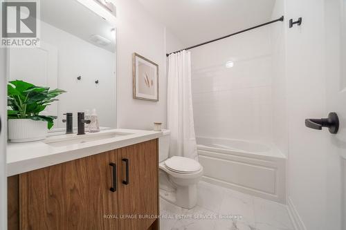 72 Melbourne Street, Hamilton, ON - Indoor Photo Showing Bathroom