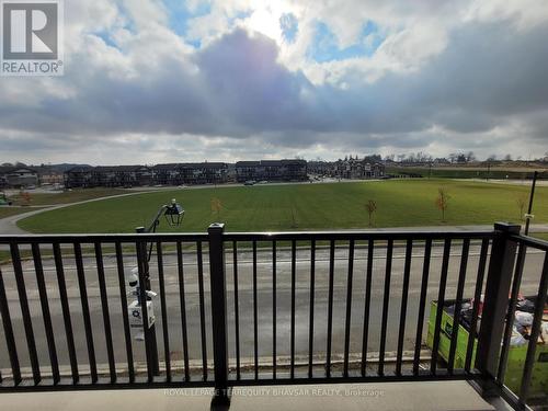 18 Oat Lane, Kitchener, ON - Outdoor With View