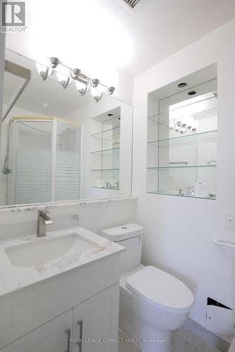 Ph 5 - 60 Pavane Linkway, Toronto, ON - Indoor Photo Showing Bathroom