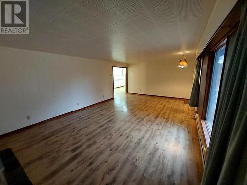 17 7Th Avenue, Keremeos, BC - Indoor Photo Showing Other Room