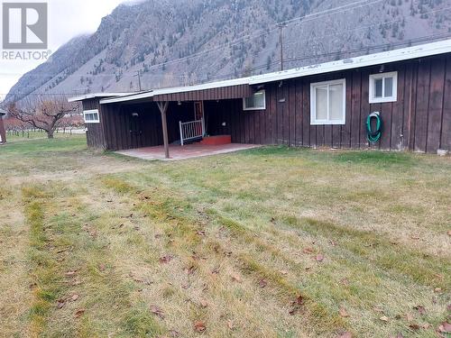 17 7Th Avenue, Keremeos, BC - Outdoor