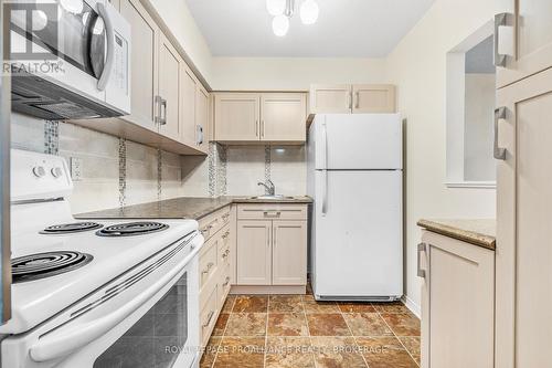 209 - 745 Davis Drive, Kingston (East Gardiners Rd), ON - Indoor Photo Showing Kitchen