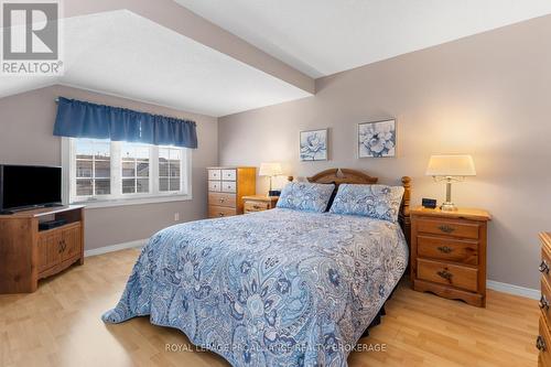 78 Rose Abbey Drive, Kingston (Kingston East (Incl Barret Crt)), ON - Indoor Photo Showing Bedroom