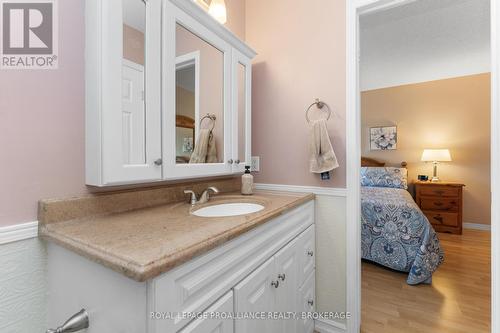 78 Rose Abbey Drive, Kingston (Kingston East (Incl Barret Crt)), ON - Indoor Photo Showing Bathroom