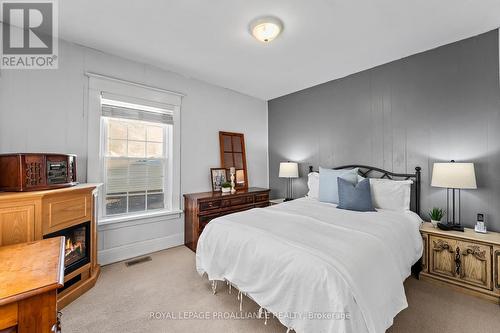 22 Alberta Street, Quinte West, ON - Indoor Photo Showing Bedroom