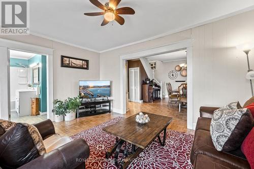 22 Alberta Street, Quinte West, ON - Indoor Photo Showing Living Room