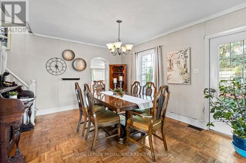 22 Alberta Street, Quinte West, ON - Indoor Photo Showing Dining Room