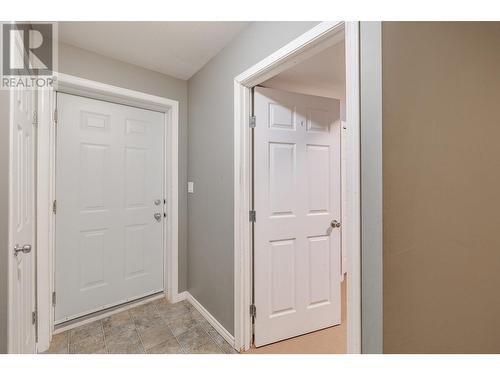 2208 Westside Park Avenue, Invermere, BC - Indoor Photo Showing Other Room