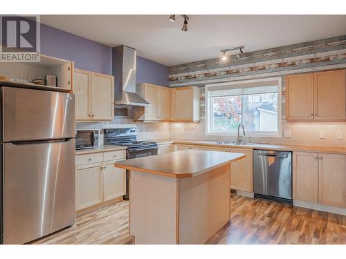 2208 Westside Park Avenue, Invermere, BC - Indoor Photo Showing Kitchen With Double Sink