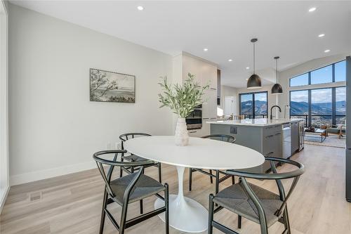 102-1100 Antler Drive, Penticton, BC - Indoor Photo Showing Dining Room