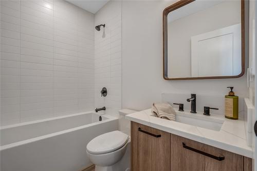 102-1100 Antler Drive, Penticton, BC - Indoor Photo Showing Bathroom