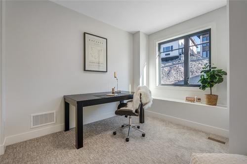 102-1100 Antler Drive, Penticton, BC - Indoor Photo Showing Office