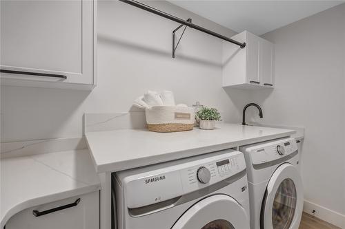 102-1100 Antler Drive, Penticton, BC - Indoor Photo Showing Laundry Room