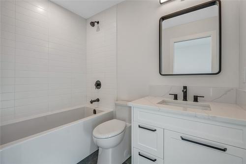 102-1100 Antler Drive, Penticton, BC - Indoor Photo Showing Bathroom