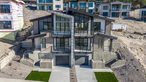 102-1100 Antler Drive, Penticton, BC - Outdoor