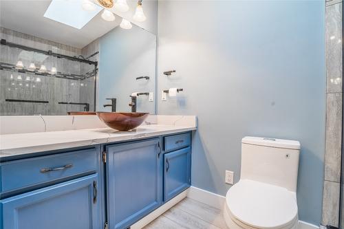 57 Kingfisher Drive, Penticton, BC - Indoor Photo Showing Bathroom