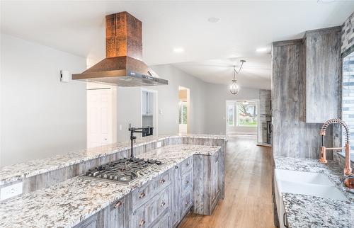 57 Kingfisher Drive, Penticton, BC - Indoor Photo Showing Kitchen